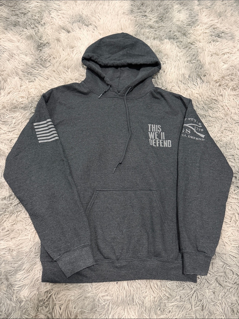 Grunt Style This We’ll Defend Hoodie Sweatshirt Patriotic medium Gray military